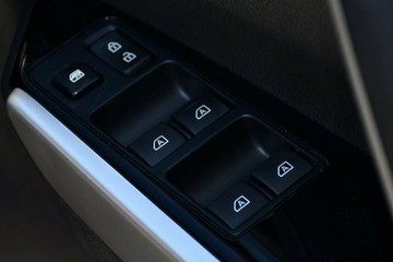 https://vehicle-cdn.autoleague.cloud/14470_119094_16.jpg