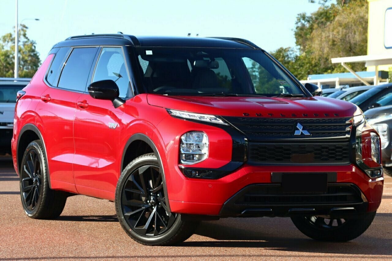 Mitsubishi Outlander image 1