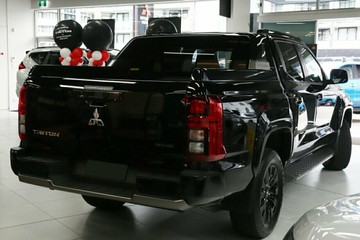 https://vehicle-cdn.autoleague.cloud/14470_119116_3.jpg