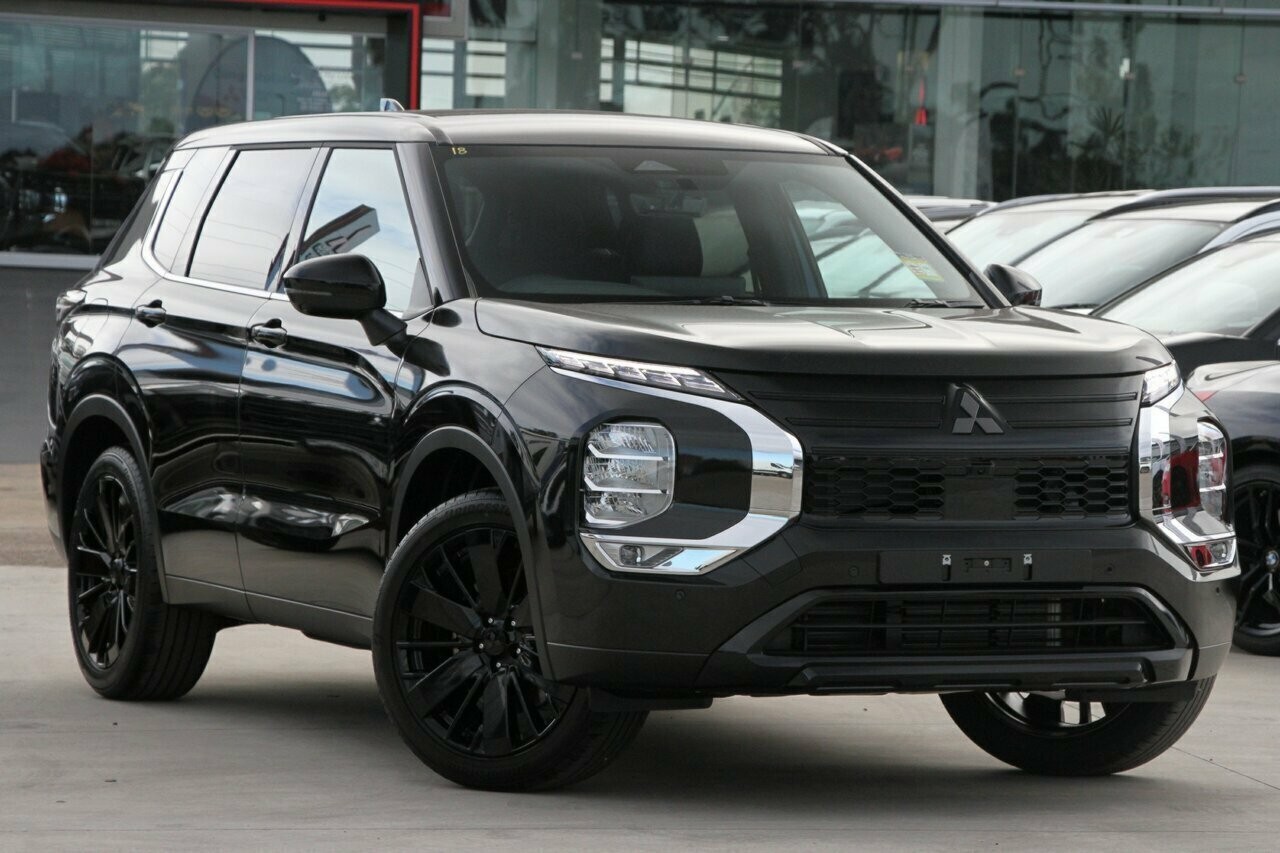 Mitsubishi Outlander image 1
