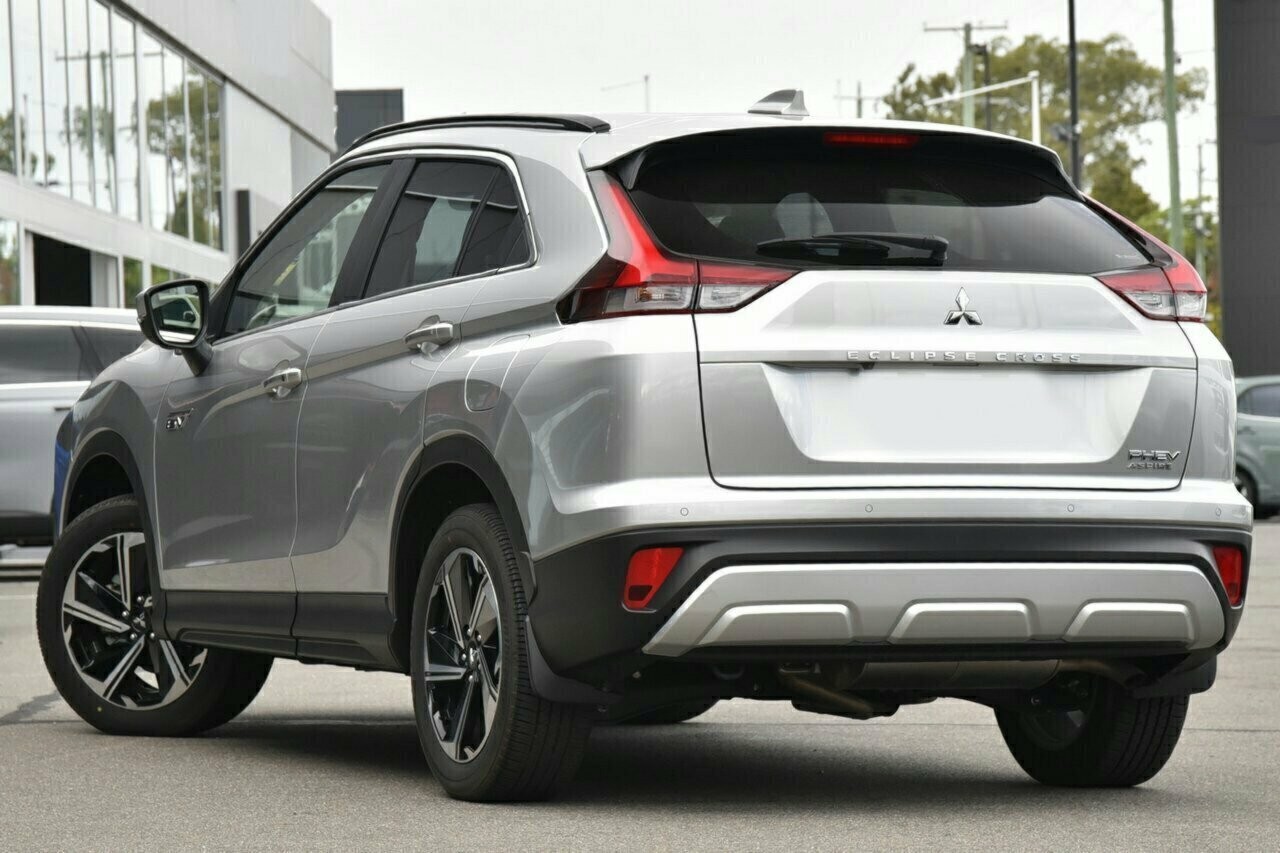 Mitsubishi Eclipse Cross image 3