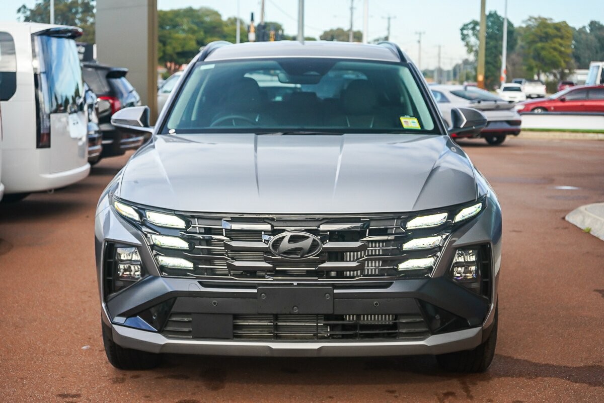 Hyundai Tucson image 3