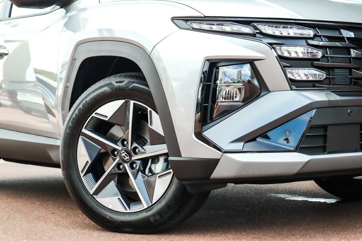 Hyundai Tucson image 2