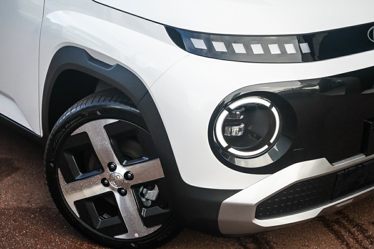 Hyundai Inster image 2
