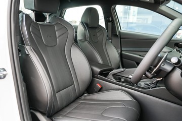 https://vehicle-cdn.autoleague.cloud/15443_620252167_14.jpg
