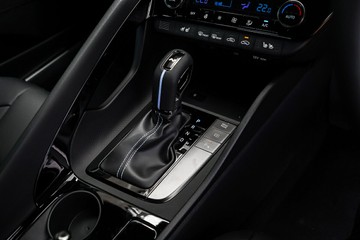 https://vehicle-cdn.autoleague.cloud/15443_620252167_25.jpg