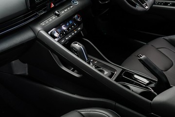 https://vehicle-cdn.autoleague.cloud/15443_620252167_29.jpg