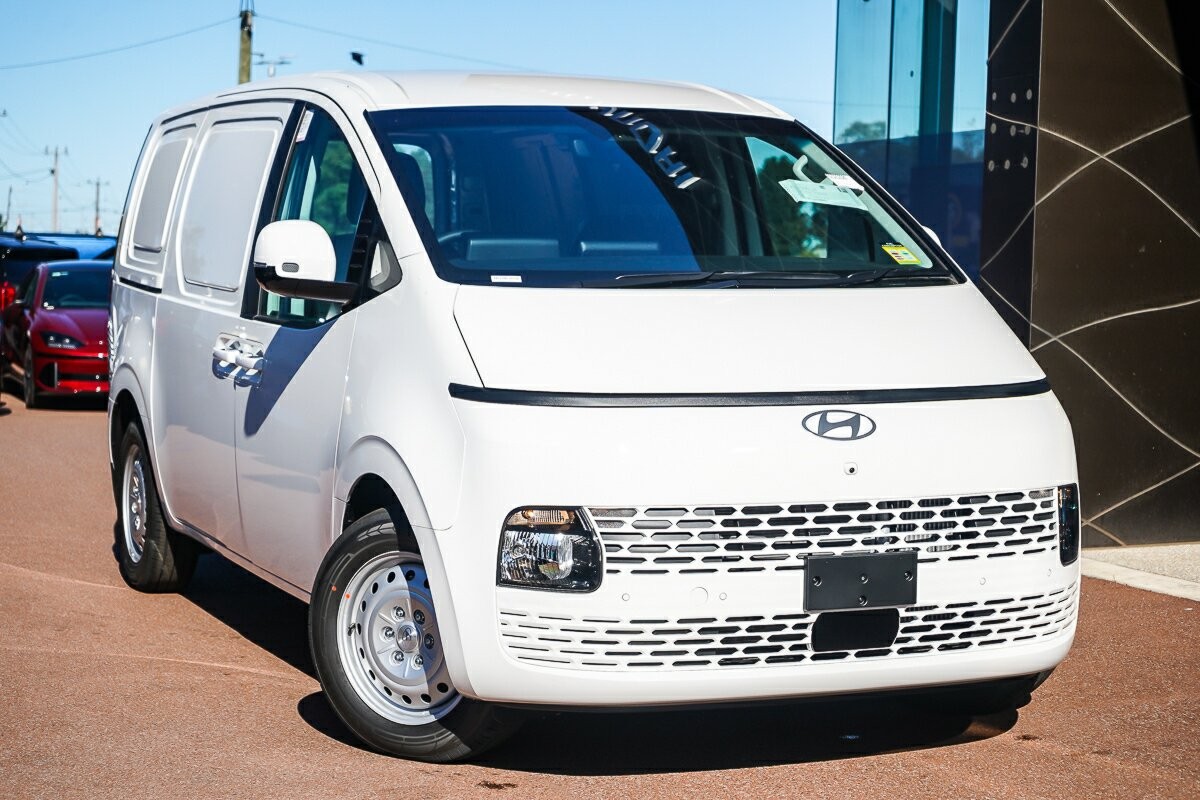 Hyundai Staria image 1