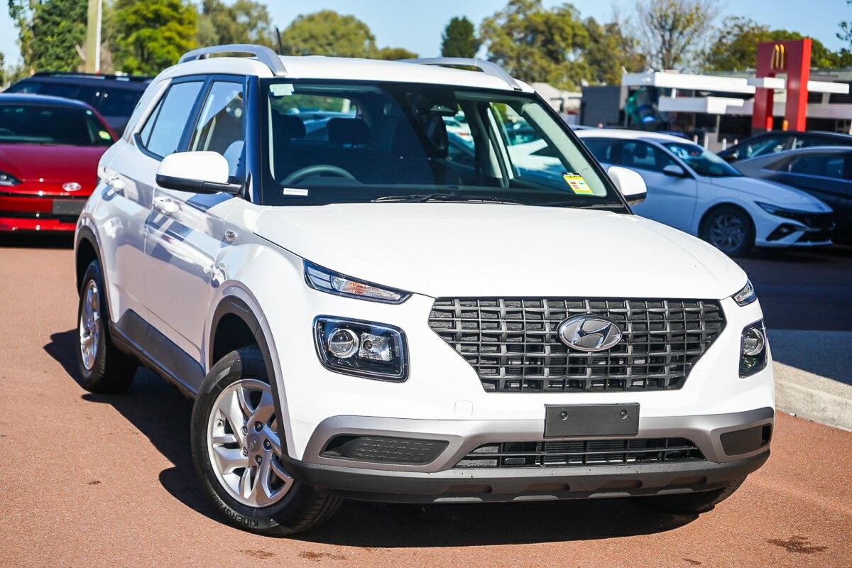 Hyundai Venue image 1