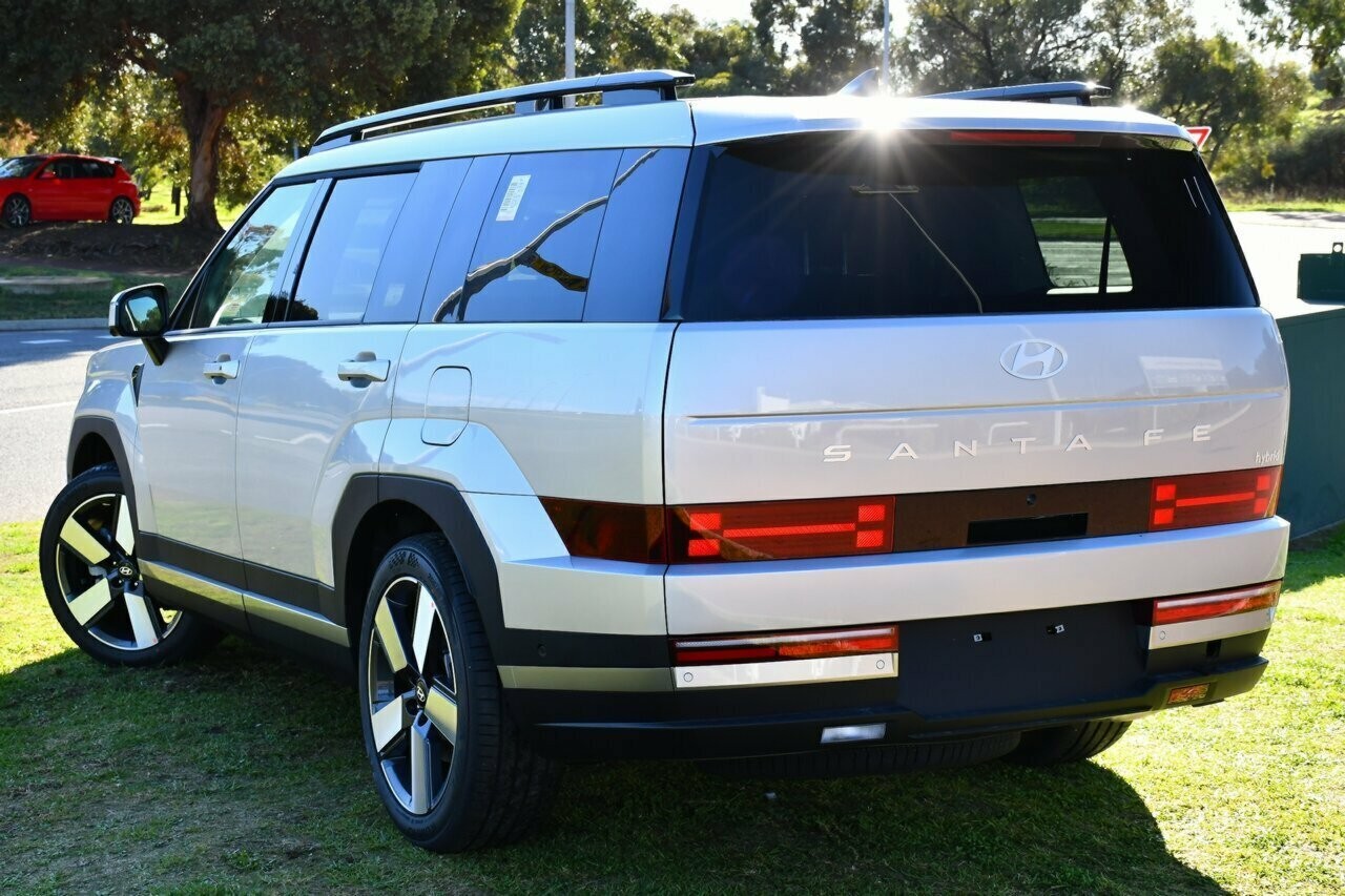 Hyundai Santa Fe image 3