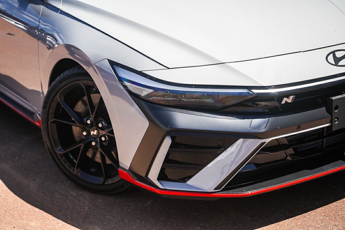 Hyundai Ib image 2