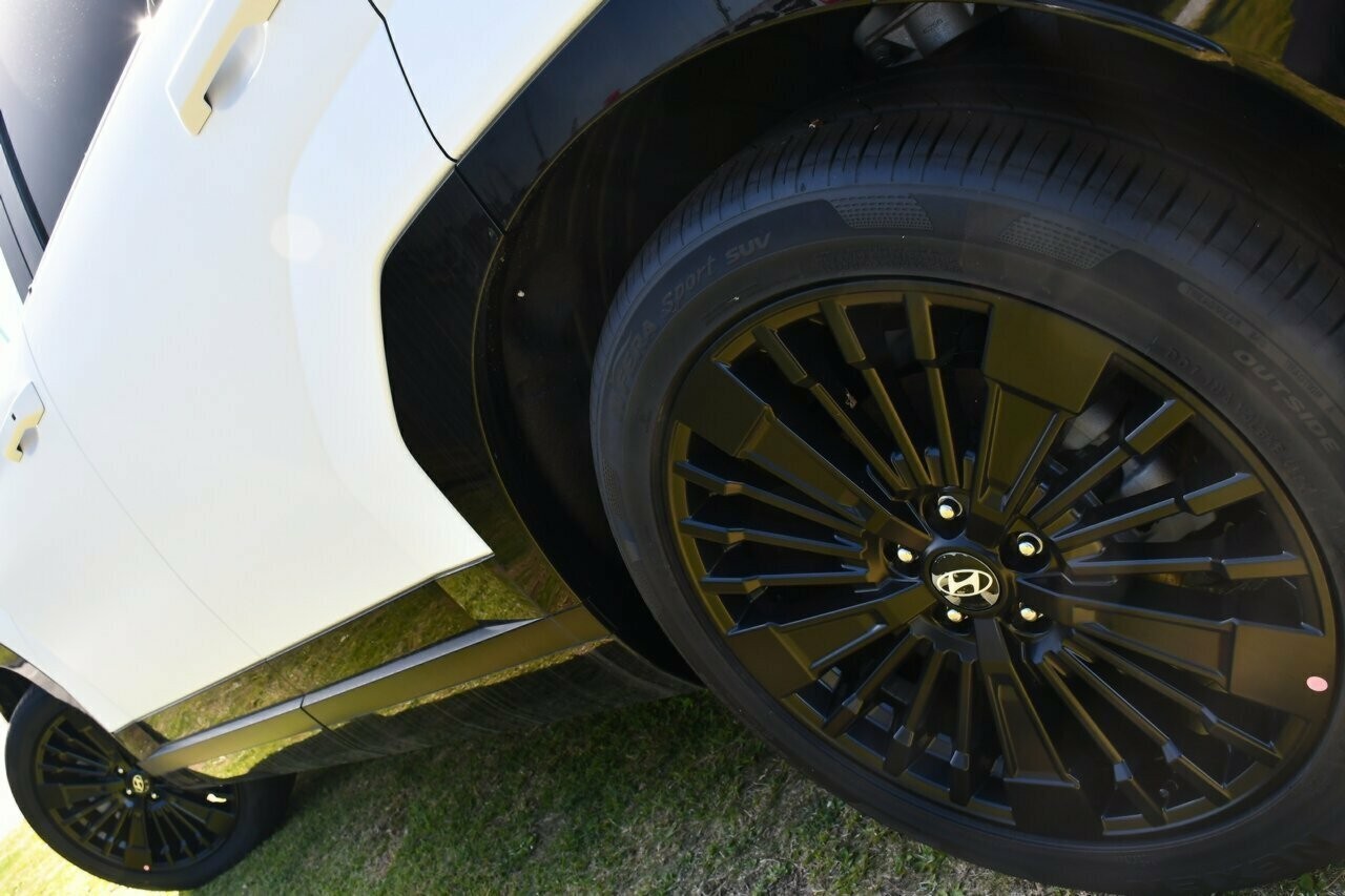 Hyundai Santa Fe image 4