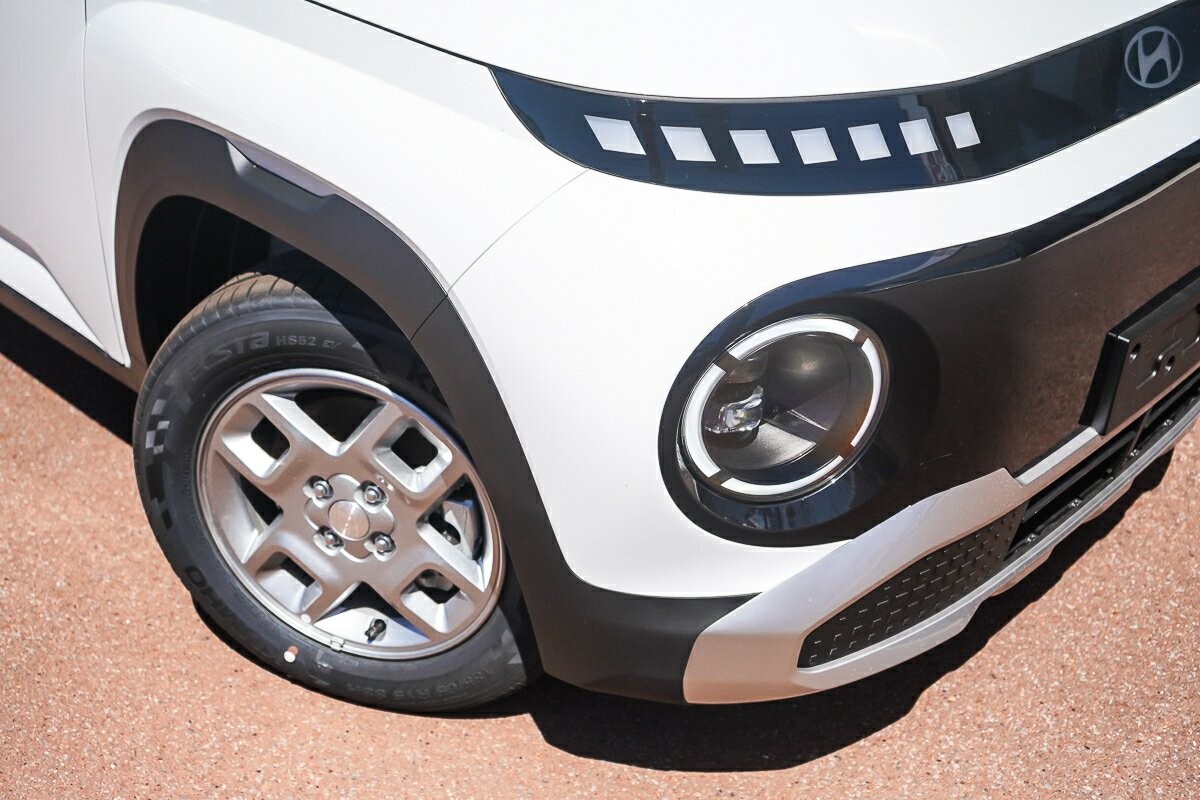 Hyundai Inster image 2