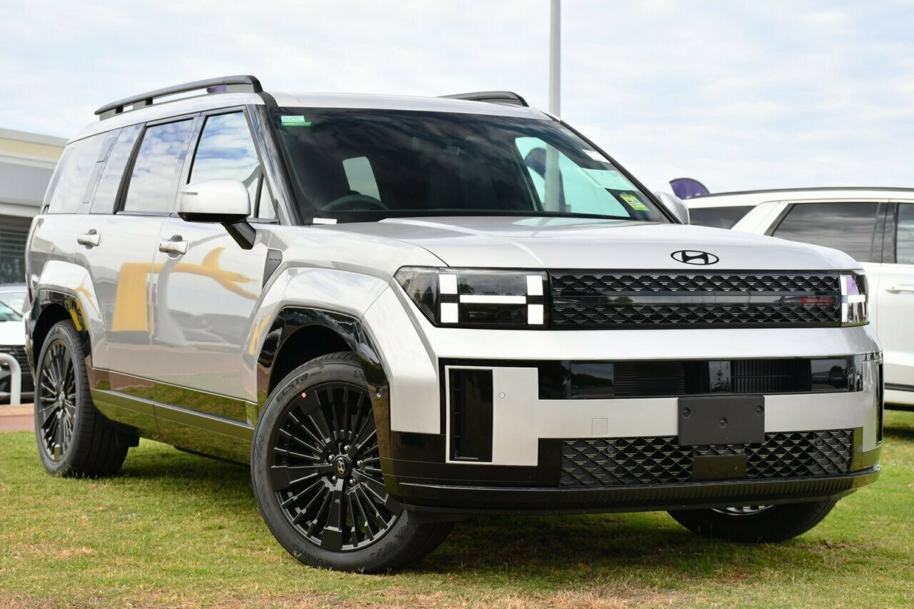 Hyundai Santa Fe image 1