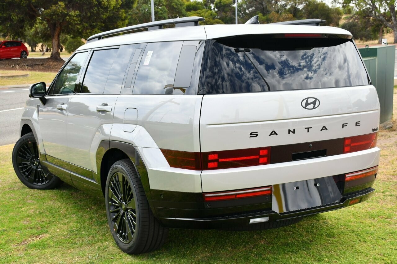 Hyundai Santa Fe image 3