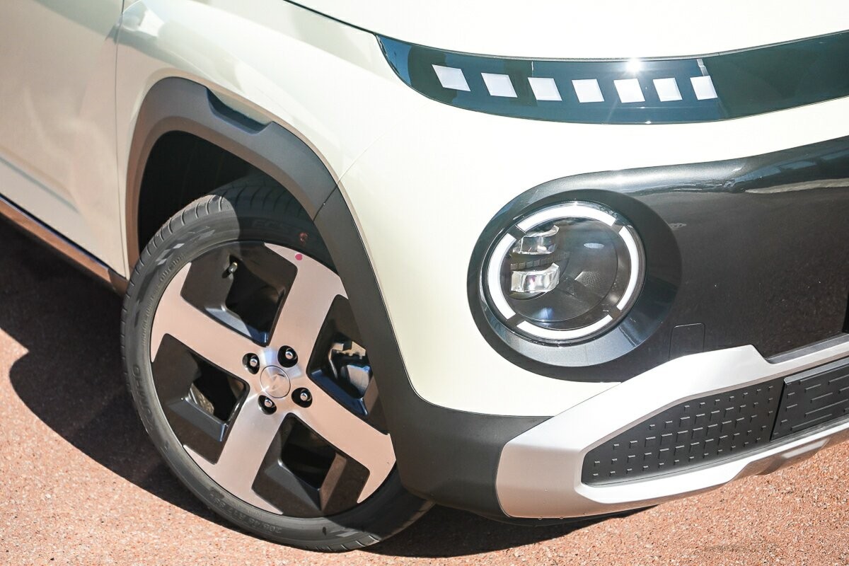 Hyundai Inster image 2