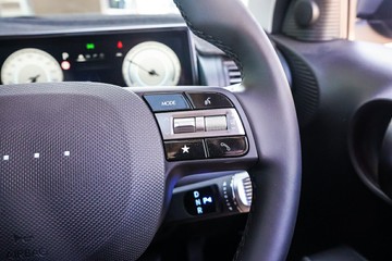 https://vehicle-cdn.autoleague.cloud/15443_620255022_16.jpg