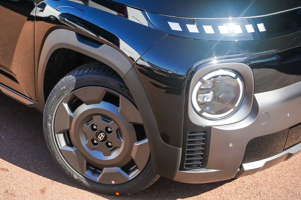 Hyundai Inster image 2