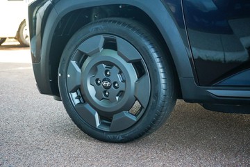 https://vehicle-cdn.autoleague.cloud/15443_620255022_5.jpg