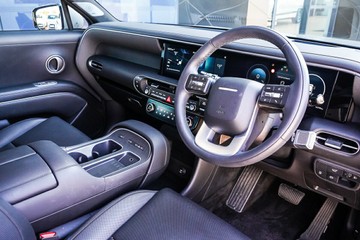 https://vehicle-cdn.autoleague.cloud/15443_620256591_14.jpg