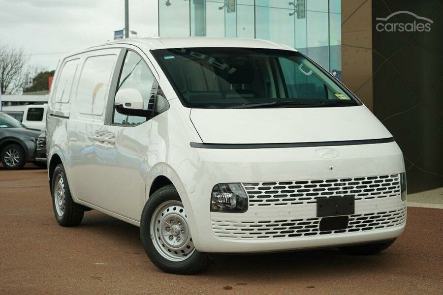 Hyundai Staria Load image 1