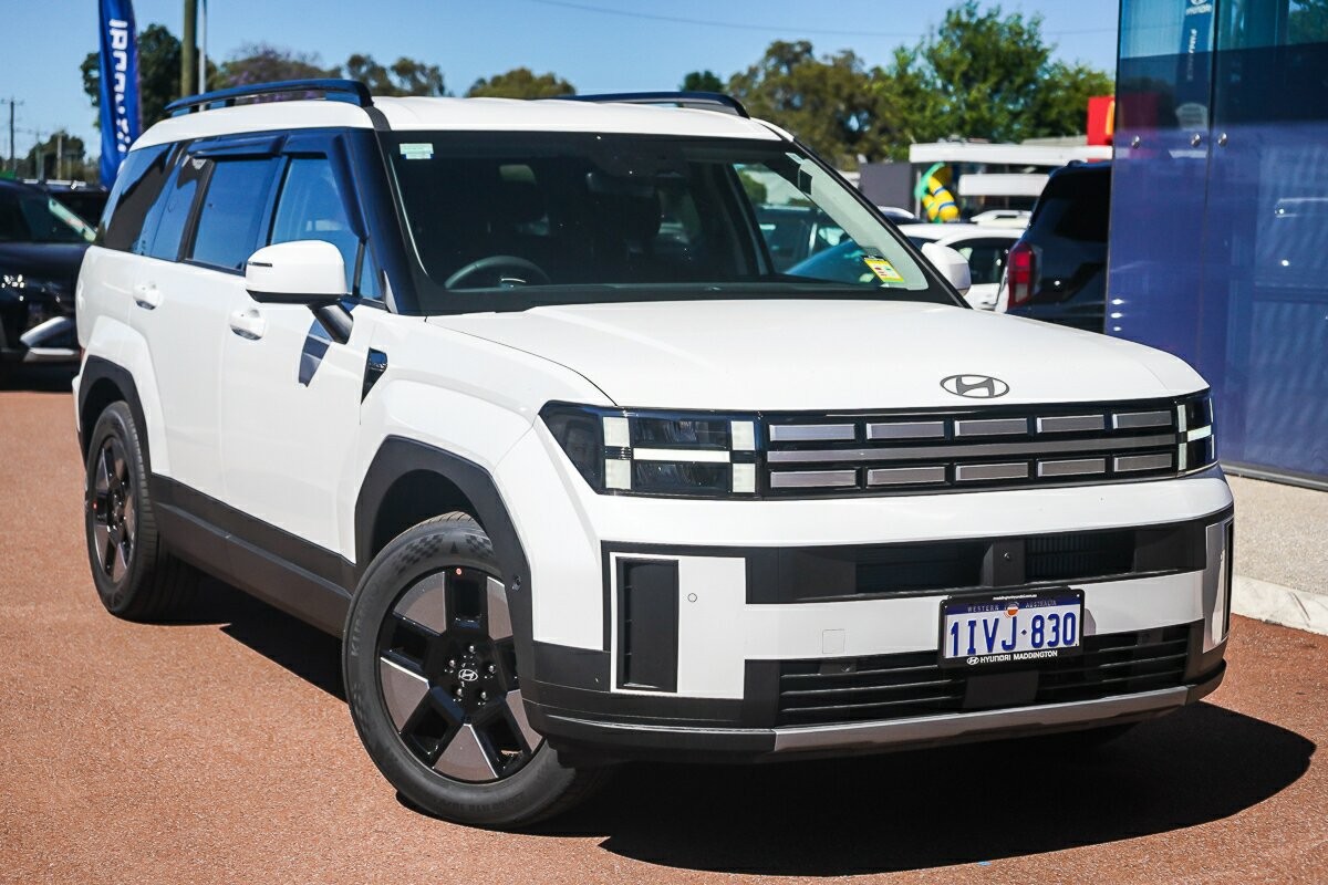 Hyundai Santa Fe image 1