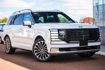 https://vehicle-cdn.autoleague.cloud/15443_620257818_1.jpg