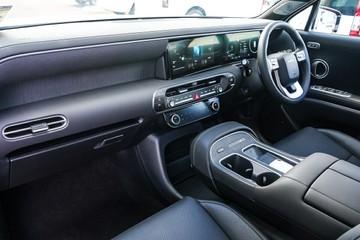 https://vehicle-cdn.autoleague.cloud/15443_620257818_22.jpg