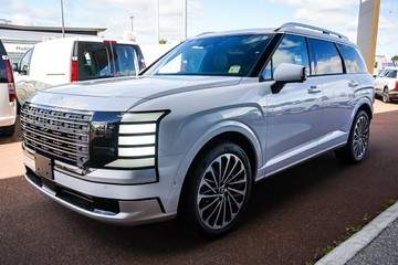 https://vehicle-cdn.autoleague.cloud/15443_620257818_4.jpg
