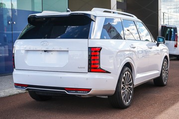 https://vehicle-cdn.autoleague.cloud/15443_620257818_8.jpg
