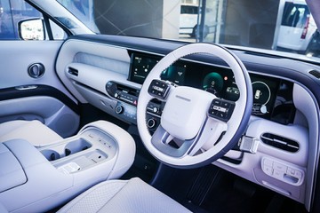 https://vehicle-cdn.autoleague.cloud/15443_620258621_14.jpg