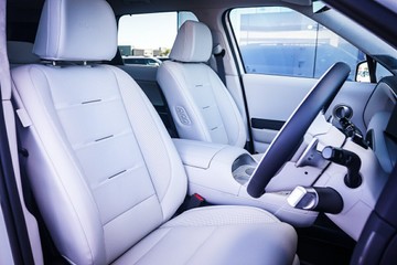 https://vehicle-cdn.autoleague.cloud/15443_620258621_15.jpg