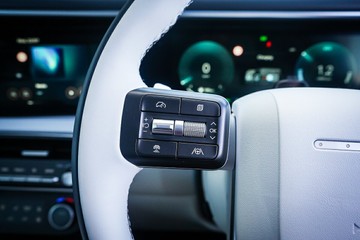 https://vehicle-cdn.autoleague.cloud/15443_620258621_17.jpg