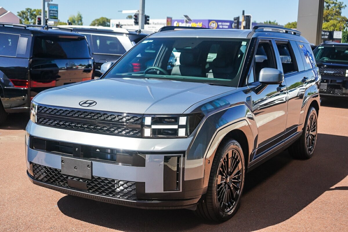 Hyundai Santa Fe image 4