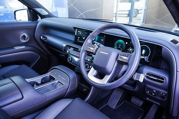 https://vehicle-cdn.autoleague.cloud/15443_620259137_14.jpg