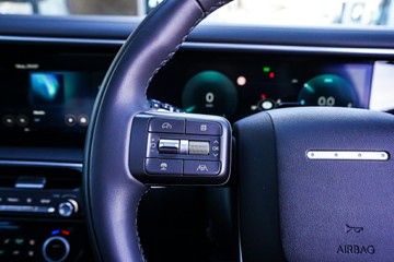 https://vehicle-cdn.autoleague.cloud/15443_620259137_17.jpg
