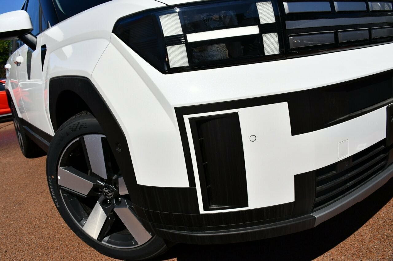 Hyundai Santa Fe image 2