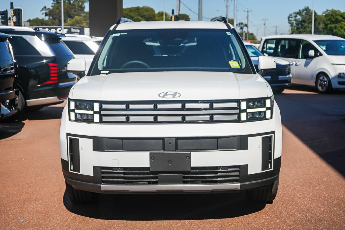 Hyundai Santa Fe image 3