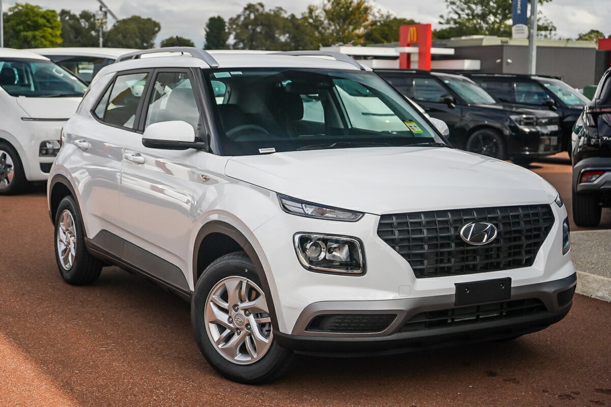 Hyundai Venue image 1