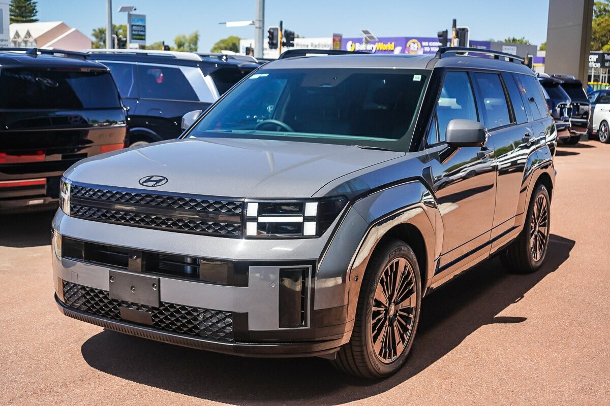 Hyundai Santa Fe image 4