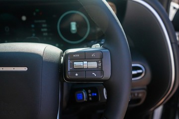 https://vehicle-cdn.autoleague.cloud/15443_620260276_14.jpg