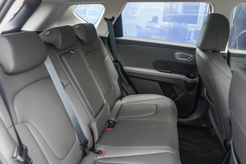https://vehicle-cdn.autoleague.cloud/15443_620260405_10.jpg