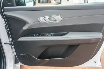 https://vehicle-cdn.autoleague.cloud/15443_620260405_12.jpg