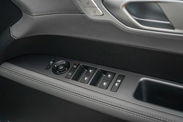 https://vehicle-cdn.autoleague.cloud/15443_620260405_13.jpg