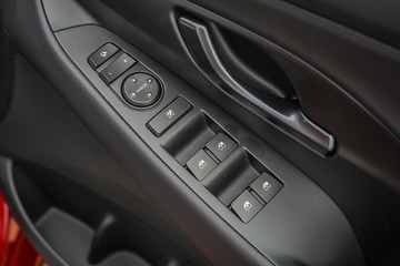 https://vehicle-cdn.autoleague.cloud/15443_620260411_12.jpg
