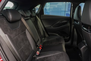 https://vehicle-cdn.autoleague.cloud/15443_620260411_9.jpg