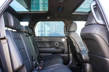 https://vehicle-cdn.autoleague.cloud/15443_620260471_12.jpg