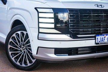 https://vehicle-cdn.autoleague.cloud/15443_620260471_2.jpg
