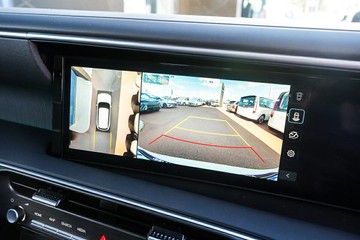 https://vehicle-cdn.autoleague.cloud/15443_620260471_21.jpg