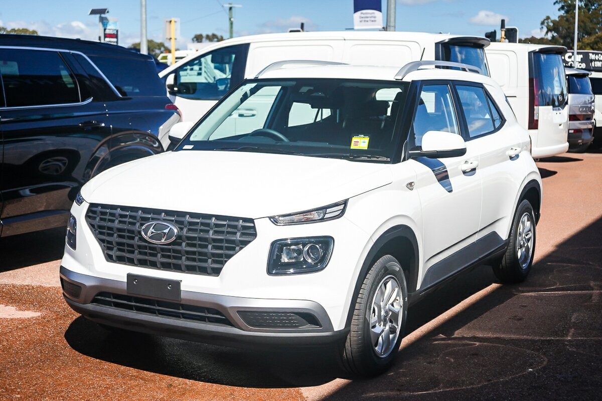 Hyundai Venue image 3